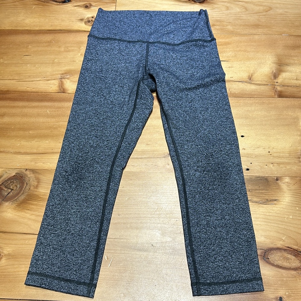 lululemon high rise crop 21” leggings grey sz 6